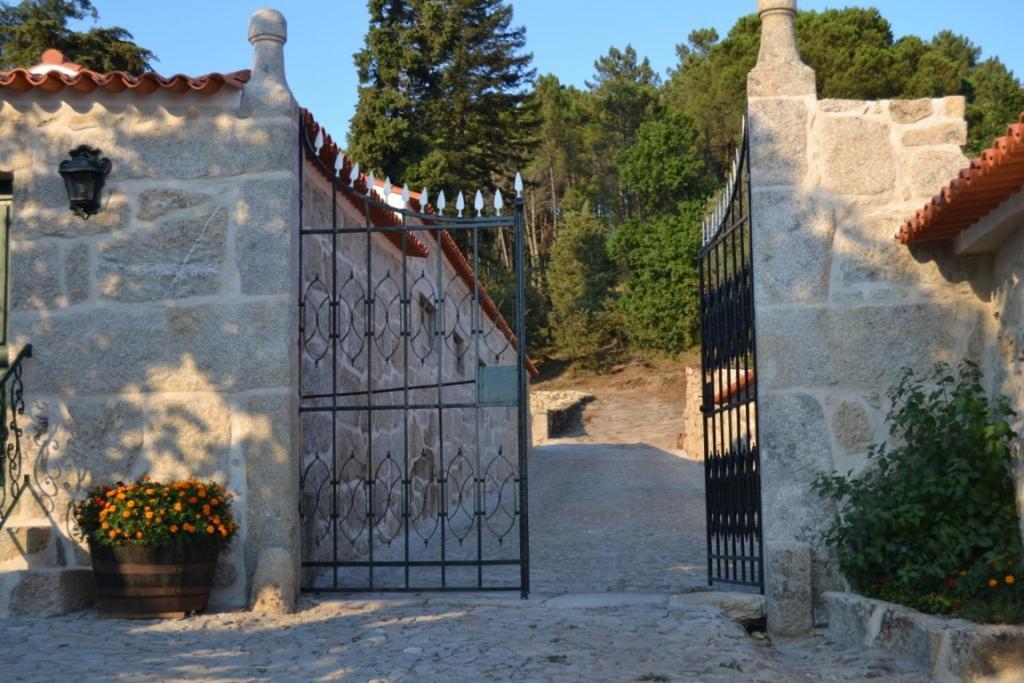 Solar De Almeidinha Mangualde Exterior photo